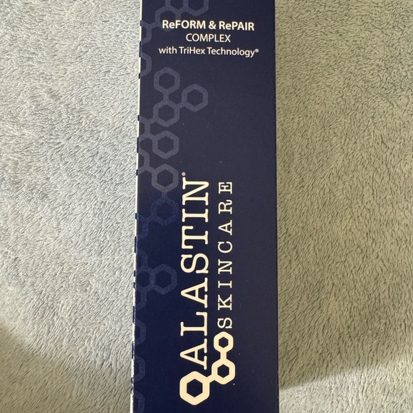 ALASTIN SKINCARE ReFORM & RePAIR COMPLEX WITH TriHex Technology —-NIB - Picture 2 of 9
